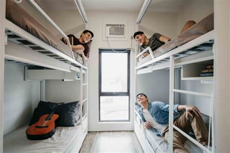 Room For Rent in Makati, Metro Manila below 5k .